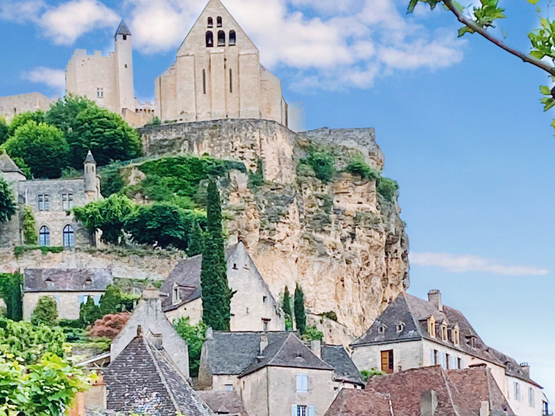 Visit The Most Beautiful Villages In France Of Beynac La Roque Gageac