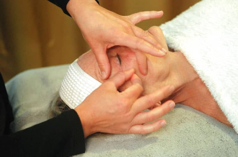 kobido japanese face massage