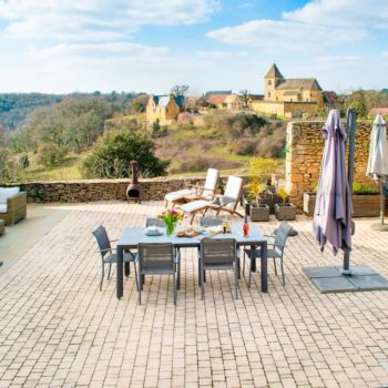 Holiday accommodation with beautiful views of french countryside